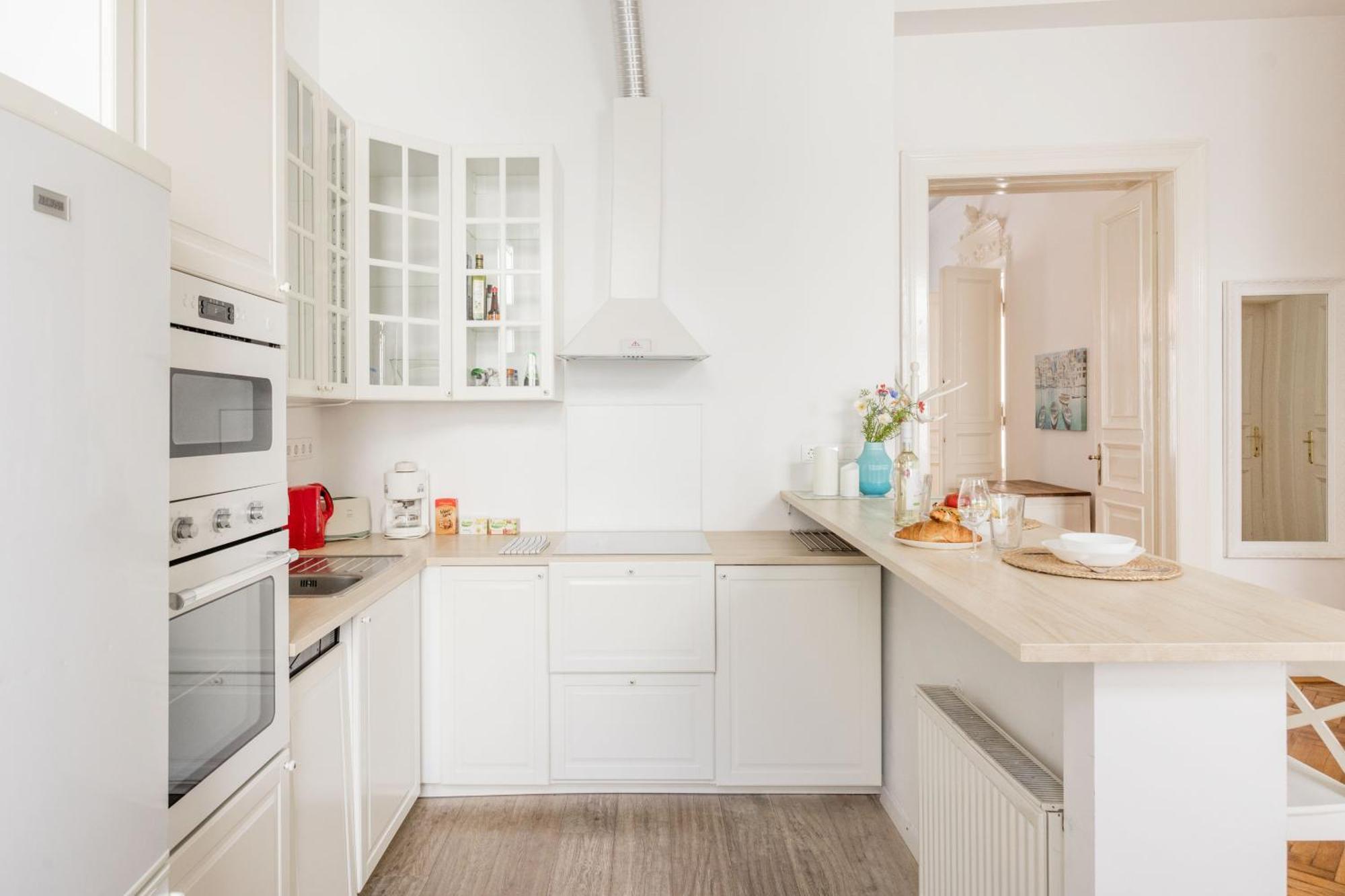 Apartment Wellness Retreat With Sauna & Jacuzzi - 1 Min To Opera