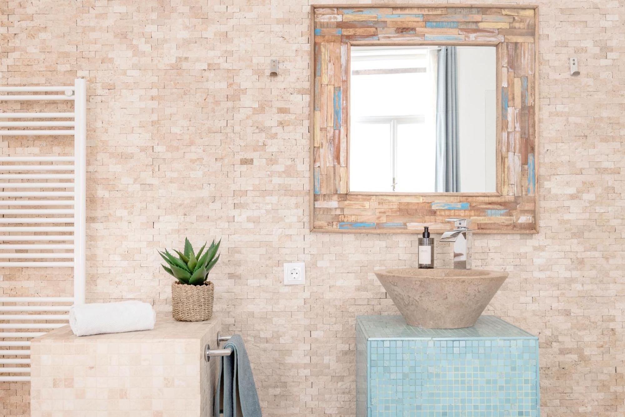 Apartment Wellness Retreat With Sauna & Jacuzzi - 1 Min To Opera *