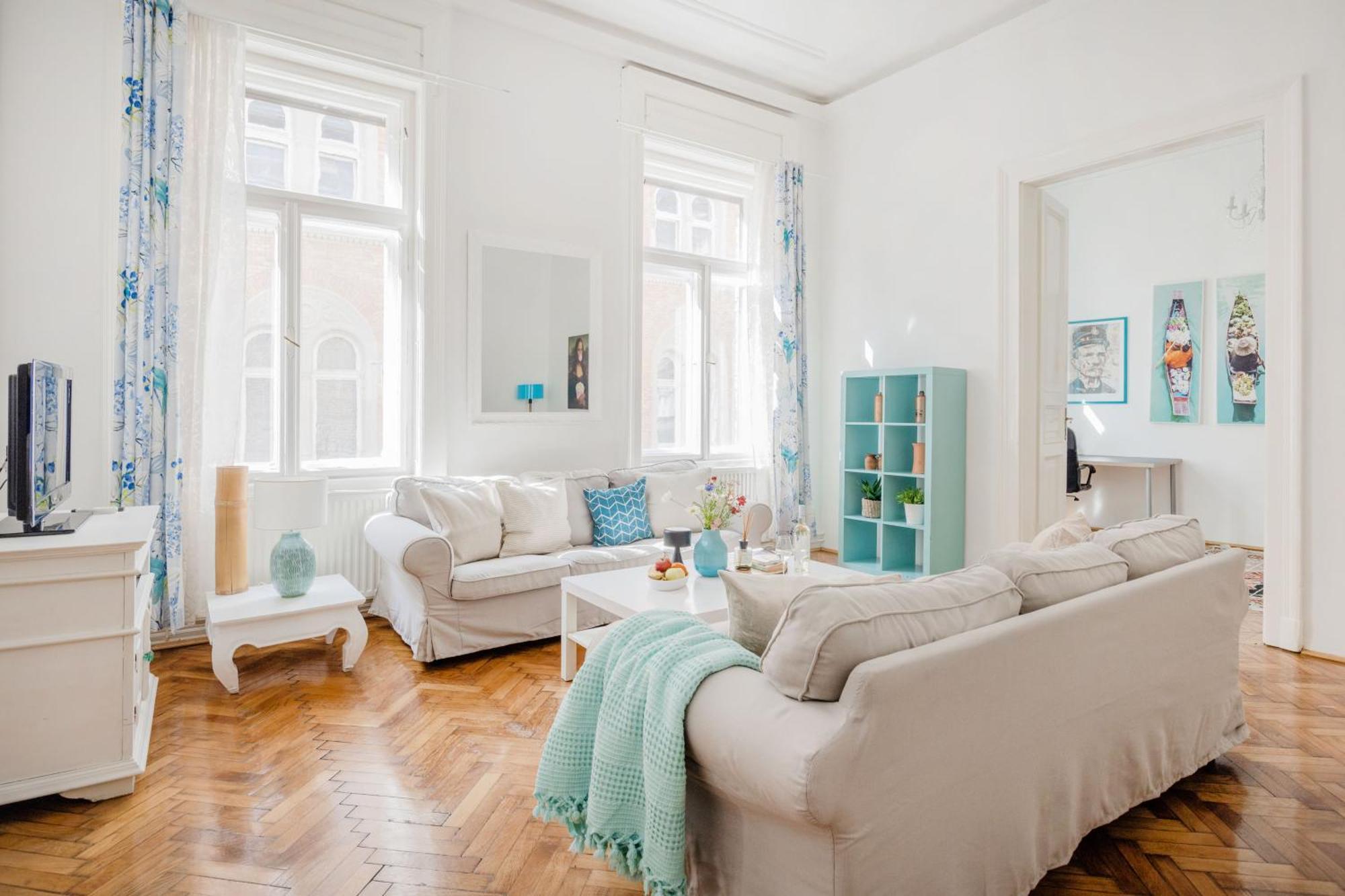 Apartment Wellness Retreat With Sauna & Jacuzzi - 1 Min To Opera Budapest