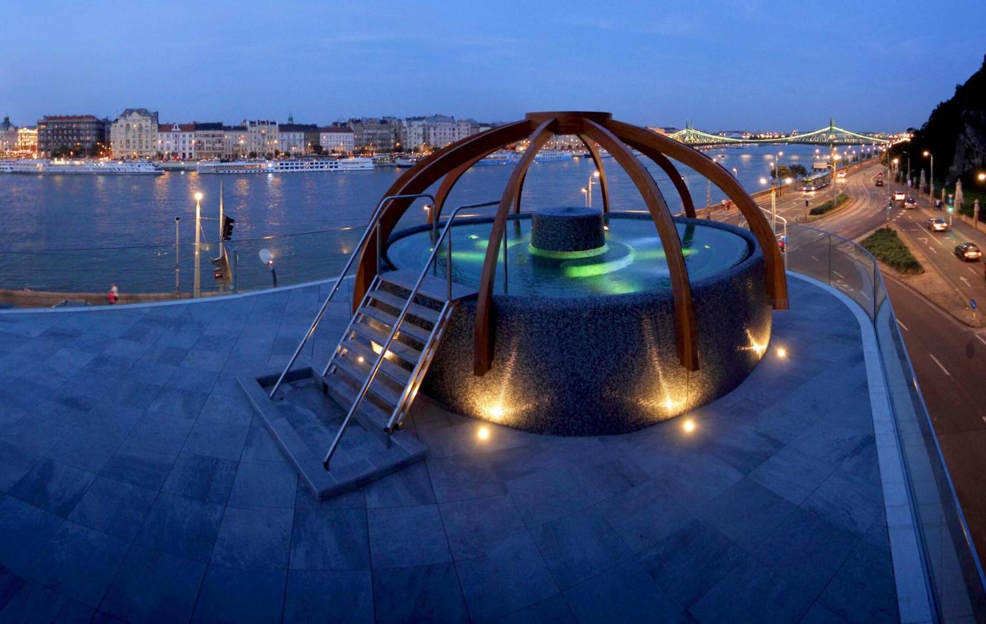 Wellness Retreat With Sauna & Jacuzzi - 1 Min To Opera Apartment *